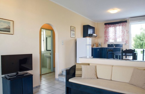 Agios Emilianos Apartment | Sea Breeze Apartments Chios 60 sq.m. M2