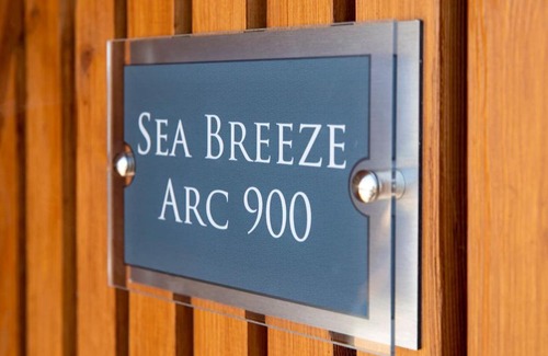 Emsworth Hotel | Sea Breeze Ark 900