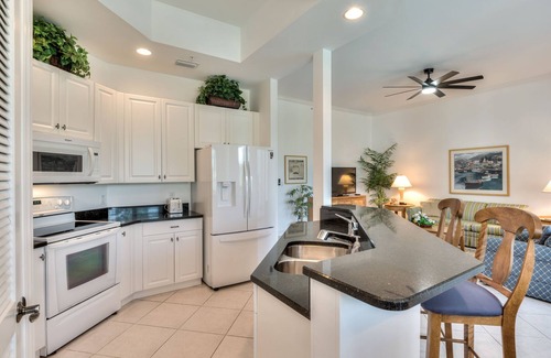 Bonita Shores Condo | Sea Breeze at Bonita Village