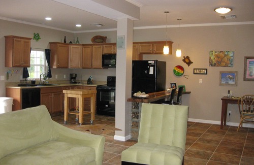 Green Turtle Cay Cottage | Sea Breeze Cottage, near the Atlantic Beach