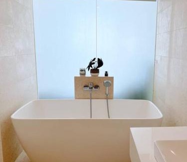 Seri Tanjung Pinang Apartment | Sea Breeze Haven 2BR Seaview w Bathtub 海风乐园海景套房 by Minsù