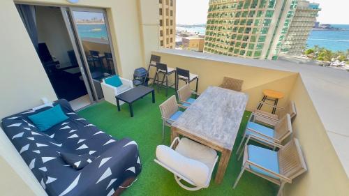 Dubai Marina Hotel | Sea Breeze Hostel JBR