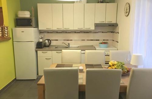 Island Hvar Apartment | Sea Breeze Jelsa