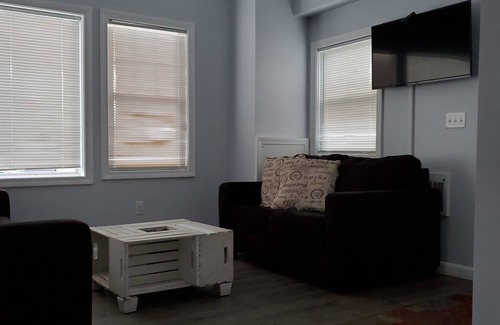 Hampton Apartment | Sea Breeze Paradise