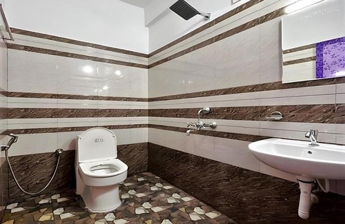 Kannur Hotel | SEA BREEZE RELAX INN