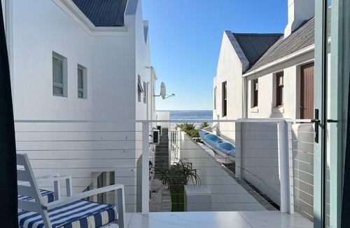 Paternoster Apartment | Sea Breeze