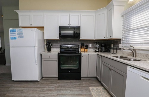 Carolina Dunes House | Sea Breezes - Fun is just around the corner with this wonderful OBX home!