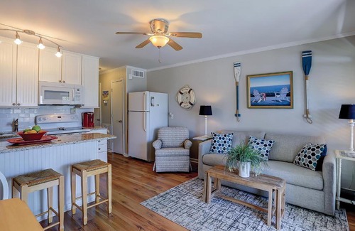 Isle of Palms Apartment | Sea Cabin 131 B
