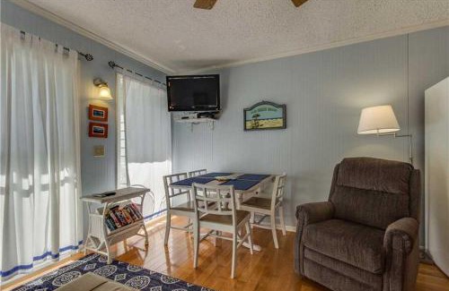 Isle of Palms Villa | Sea Cabin 228-B