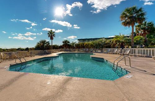 Isle of Palms Apartment | Sea Cabin 339-C