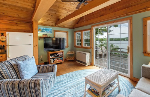 Brunswick Cottage | Sea Chaser Cottage - Perfect getaway for those drawn to the sea