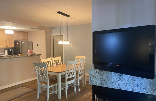 Bethany Beach Condo | Sea Colony 2 BR, Screened Porch, Steps to Pool, Pickleball, Tennis
