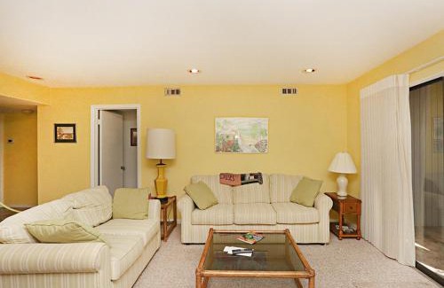 Bethany Beach Apartment | Sea Colony - 2705 Round Robin Way