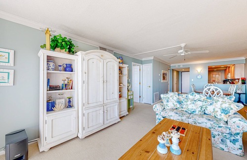 Bethany Beach Condo | Sea Colony luxurious condo with beach views, balcony, 12 pools, gym, W/D, AC