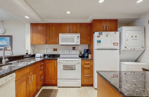 Bethany Beach Condo | Sea Colony Ocean Seventh Floor Condo with Shared Pool, Ocean View, and WiFi
