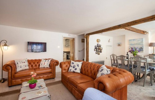 Shaldon House | Sea Dream Cottage - Three Bedroom House, Sleeps 6