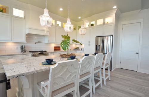 Crystal Beach Villa | Sea Dreams~ New Beachfront~ 5 bedroom/5 bathroom~ Pool & Spa
