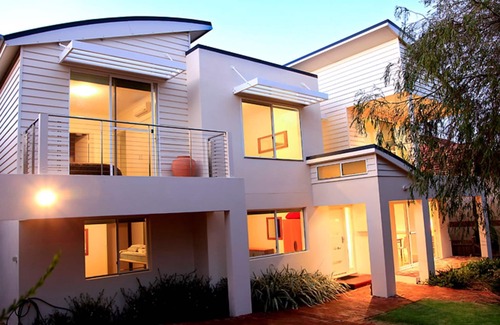 Dunsborough House | Sea Drift on Finlayson walking distance to Old Dunsborough Beach