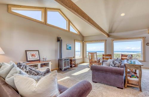 Tierra Del Mar House | Sea-Esta in Tierra Del Mar - Meredith Lodging