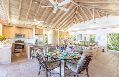 Spanish Town Villa | Sea Fans - 4 BR Beachfront Villa on Spectacular Mahoe Bay