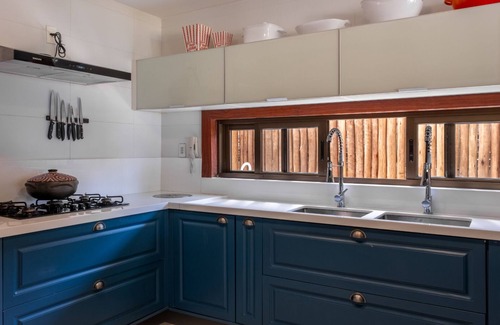 Guarajuba House | Sea Front 5 Suites in Guarajuba House with Pool, Gourmet and Full Staff!
