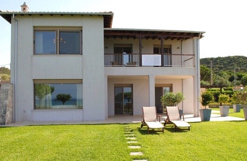 Haniotis Villa | SEA FRONT LUXURY