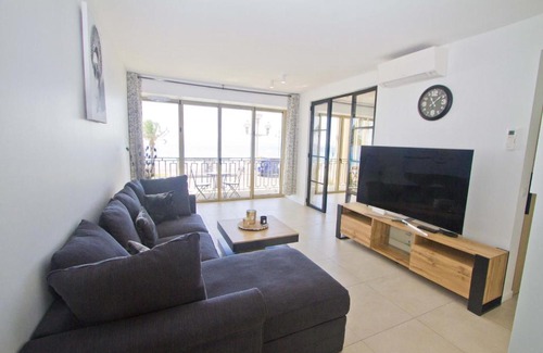 Fabron Apartment | Sea Front Palace Promenade