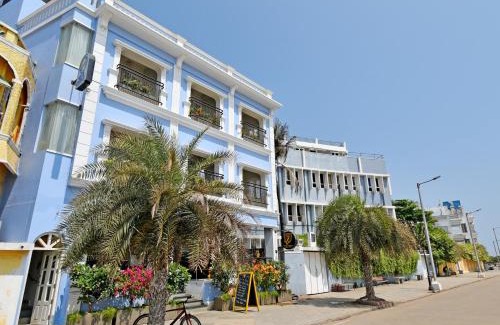 White Town Hotel | Sea Gadabout - Seaside Stays