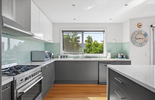 Ocean Grove House | Sea Galleon Summary: