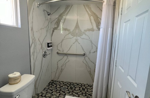 Downtown Hotel | Sea Garden Inn