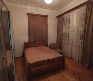 Makhinjauri House | Sea-Gardens - Family Guest House