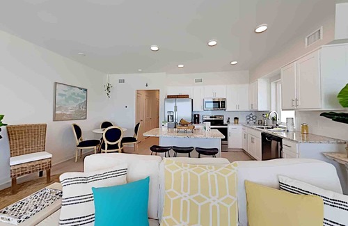 Gulf Shores Condo | Sea Glass #201 | Beachfront Condo, Amazing Views!