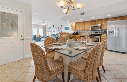 Navarre Beach House | Sea Hawk-Gulf Front Home. Sleeps 10