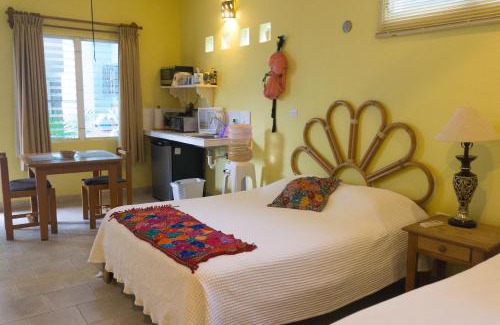 Centro - Supmza 001 Hotel | Sea Hawk Suites
