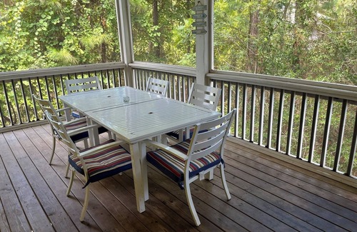 Oceanmarsh Subdivision House | Sea Island Cotton (Golf Cart & Internet) 2 car passes with full-week rental!