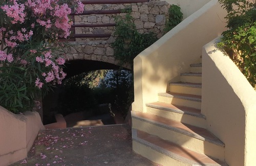 Canneddi Apartment | Seaview Cottage Walk to Beach Sunset Terrace