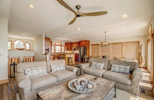 Kitty Hawk House | Sea La Vie | 3,800 ft to the beach | Private Pool and Hot Tub