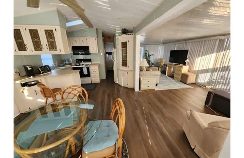 Nettles Island House | Sea la Vie beach cottage