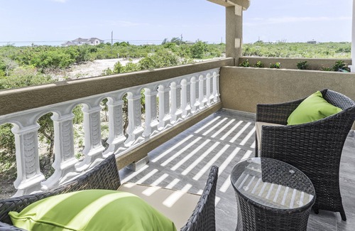 Long Bay Hills Villa | Sea La Vie - Beachside1 bedroom Unit #7