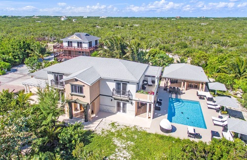 Long Bay Hills Villa | Sea La Vie - Beachside 1 Bedroom Unit #6