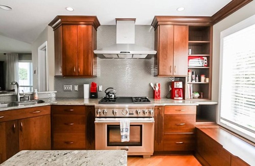 Croatan Beach House | Sea La Vie Retreat – Just a 3-Minute Walk to the Beach