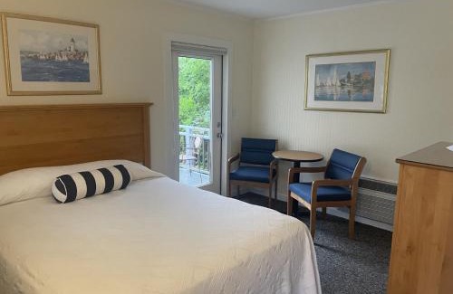 Gloucester Hotel | Sea Lion Motel