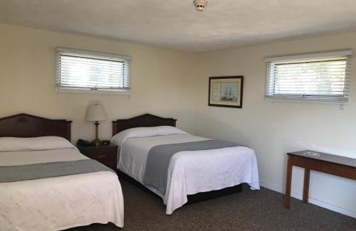 Gloucester Hotel | Sea Lion Motel