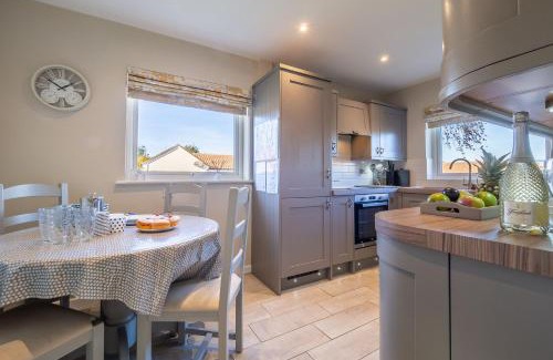 Brancaster House | Sea Lodge