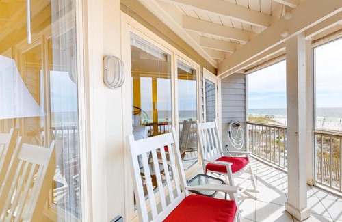Crystal Beach Hotel | Sea Loft 103B