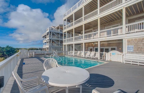 Salvo House | Sea Monkey 648