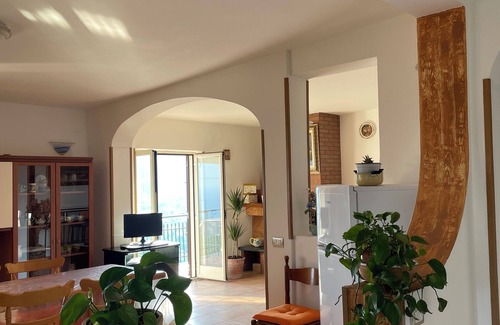 San Lazzaro Apartment | Sea&Mountains view