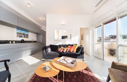 Old North Apartment | Sea N'Rent - 204 Ben Yehuda Tel Aviv
