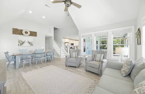 Colington House | Sea-nault View | 3,711 ft to the beach