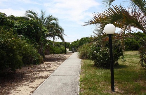 Caswell Beach House | Sea-Nic View